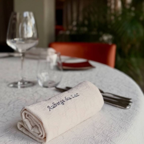 Repas de groupe - Hotel Restaurant Sous Les Pins - restaurant ETOILE-SUR-RHONE